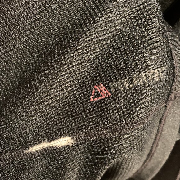 REI long-sleeve pullover - Men's Medium - Picture 8 of 8